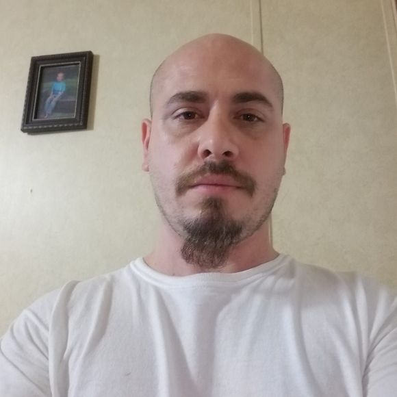 Meet your Posher, David - Picture 1 of 1